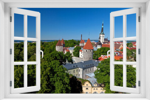 Fototapeta Naklejka Na Ścianę Okno 3D - Large city panorama of Tallinn, Estonia