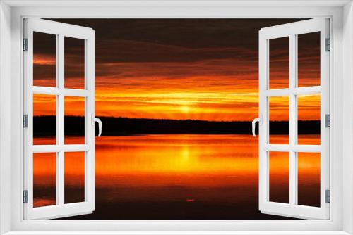 Fototapeta Naklejka Na Ścianę Okno 3D - beautiful sunset over the lake