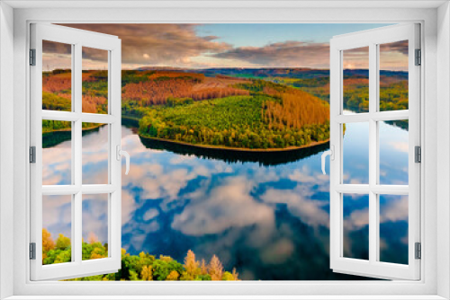 Fototapeta Naklejka Na Ścianę Okno 3D - landscape with lake and mountains