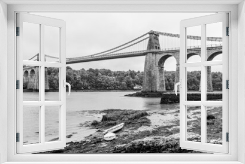 Fototapeta Naklejka Na Ścianę Okno 3D - Menai Bridge in black and white