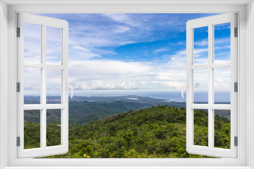 Fototapeta Naklejka Na Ścianę Okno 3D - View of Trinidad from the mountains