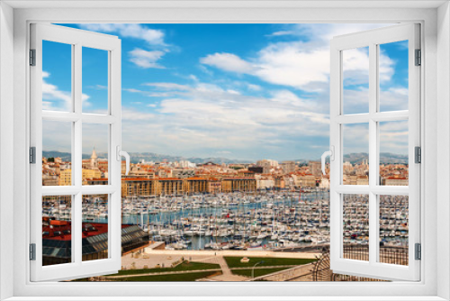 Fototapeta Naklejka Na Ścianę Okno 3D - Vieux Port Marseille