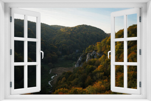 Fototapeta Naklejka Na Ścianę Okno 3D - autumn in the mountains