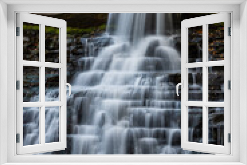 Fototapeta Naklejka Na Ścianę Okno 3D - Smooth Streaks in Brandywine Falls