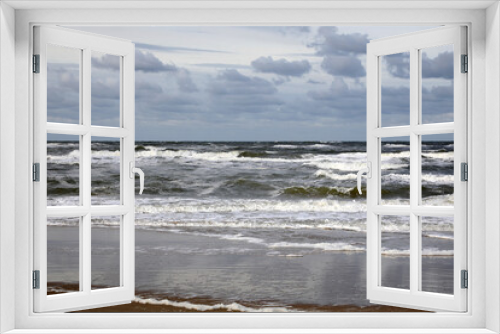 Fototapeta Naklejka Na Ścianę Okno 3D - Stormy weather at the sea with clouds and waves