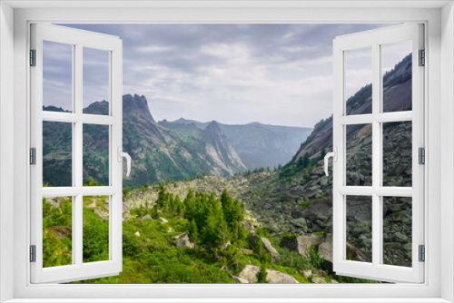 Fototapeta Naklejka Na Ścianę Okno 3D - Beautiful nature in Ergaki Natural Park