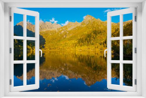 Fototapeta Naklejka Na Ścianę Okno 3D - Mountain lake Kardyvach, Caucasian National Park