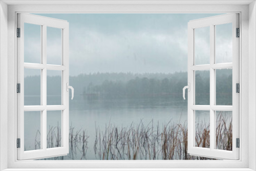Fototapeta Naklejka Na Ścianę Okno 3D - fog on the lake