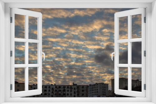 Fototapeta Naklejka Na Ścianę Okno 3D - clouds over the city