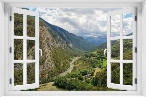 Fototapeta Naklejka Na Ścianę Okno 3D - Provence landscape and mountains ubaye river