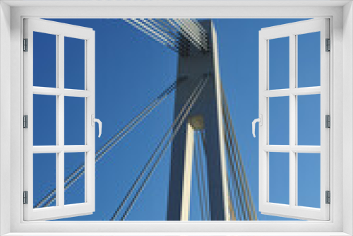 Fototapeta Naklejka Na Ścianę Okno 3D - Brückenpfeiler im Sonnenlicht