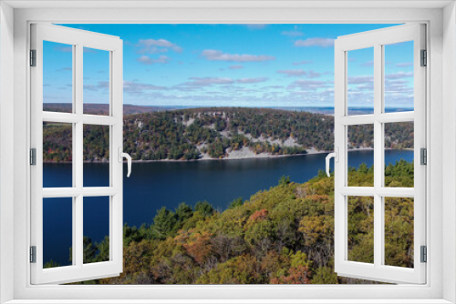 Fototapeta Naklejka Na Ścianę Okno 3D - Devils lake