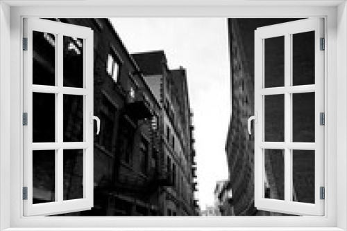 Fototapeta Naklejka Na Ścianę Okno 3D - Old Street, Quebec City, black and white