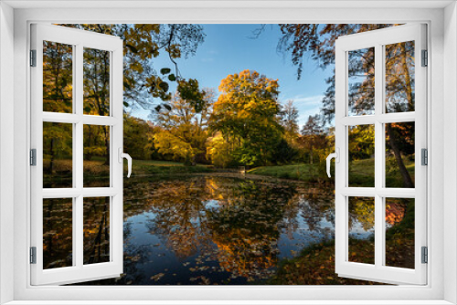 Fototapeta Naklejka Na Ścianę Okno 3D - Schlosspark Ilsenburg im Herbst