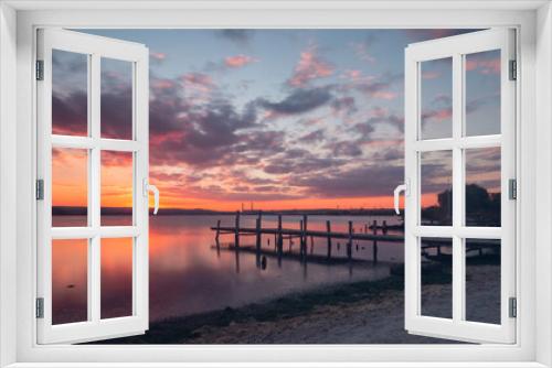 Fototapeta Naklejka Na Ścianę Okno 3D - sunset over the lake