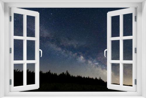Fototapeta Naklejka Na Ścianę Okno 3D - Milky Way over Trees