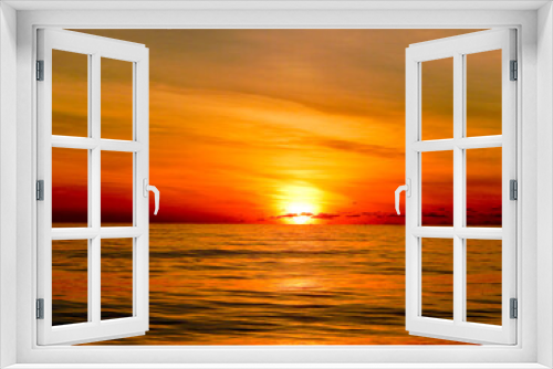 Fototapeta Naklejka Na Ścianę Okno 3D - Sunset over the Atlantic Ocean in the Caribbean. Copy space. No people.