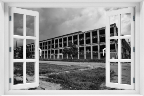 Fototapeta Naklejka Na Ścianę Okno 3D - Abandoned Packard Automotive Plant in Detroit, Michigan