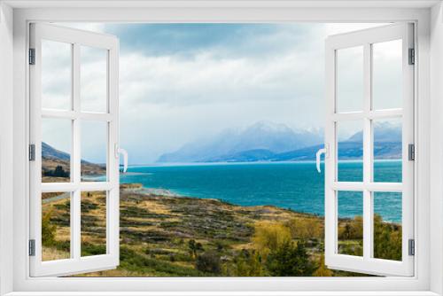 Fototapeta Naklejka Na Ścianę Okno 3D - ニュージーランド　カンタベリー地方にあるミルキーブルーの湖、プカキ湖のビューポイントから望む風景