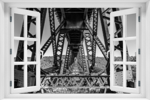 Fototapeta Naklejka Na Ścianę Okno 3D - Destroyed historic Kinzua railway bridge after a Tornado went through, Pennsylvania