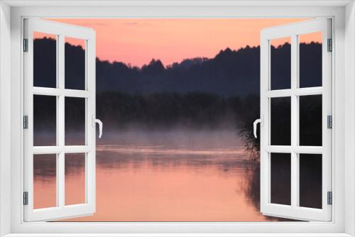 Fototapeta Naklejka Na Ścianę Okno 3D - sunrise over the lake