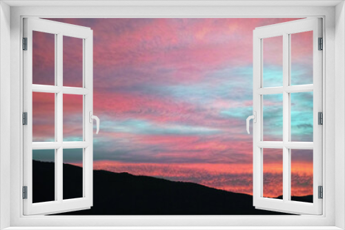 Fototapeta Naklejka Na Ścianę Okno 3D - the colors of dawn
