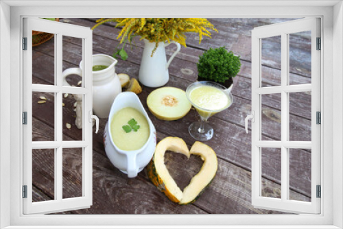 Fototapeta Naklejka Na Ścianę Okno 3D - sok zdrowy świeży warzywny dieta detoks dynia jesień stół naczynia 