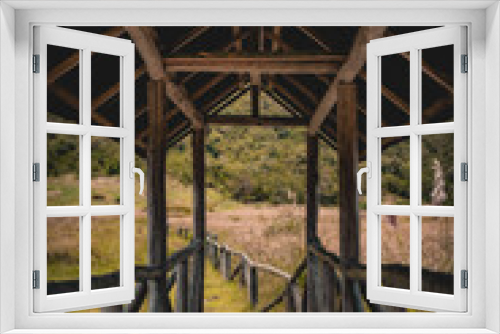 Fototapeta Naklejka Na Ścianę Okno 3D - Puente de madera