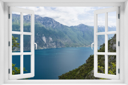 Fototapeta Naklejka Na Ścianę Okno 3D - Lago di Garda