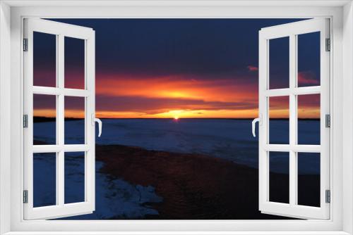 Fototapeta Naklejka Na Ścianę Okno 3D - Arctic sunrise in the Northwest Territories