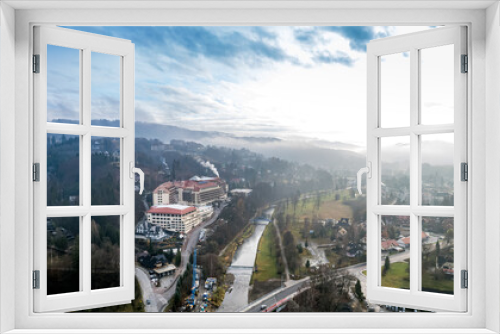 Fototapeta Naklejka Na Ścianę Okno 3D - Wisła miasto w górach, Beskid Śląski późną jesienią, panorama z lotu ptaka. Dolina rzeki Wisły