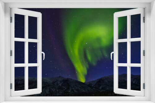 Fototapeta Naklejka Na Ścianę Okno 3D - Northern Lights (Aurora Borealis or Polar Lights) - Dalton Highway, Alaska (USA)