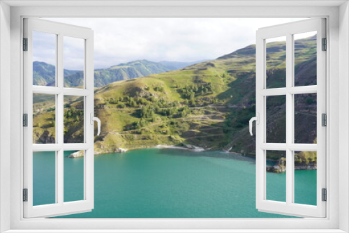 Fototapeta Naklejka Na Ścianę Okno 3D - Beautiful lake in the mountains