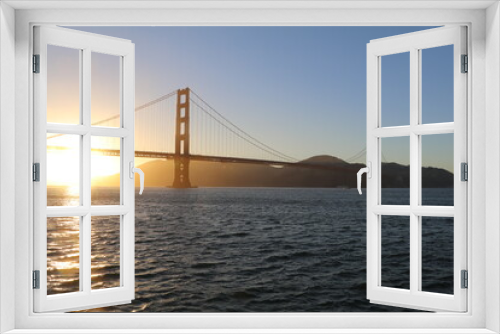 Fototapeta Naklejka Na Ścianę Okno 3D - Amazing walk at the Golden Gate Bridge in San Francisco, United States of America. What a wonderful place in the Bay Area. Epic sunset and an amazing scenery. One of the most famous place in the world