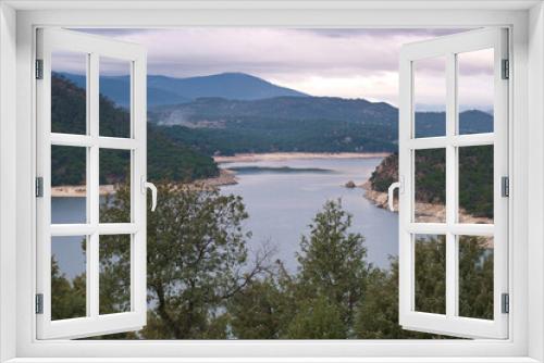 Fototapeta Naklejka Na Ścianę Okno 3D - krajobraz góry woda rzeka chmury 