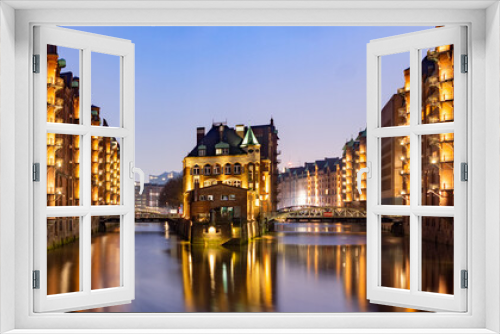Fototapeta Naklejka Na Ścianę Okno 3D - Wasserschloss Speicherstadt Hamburg