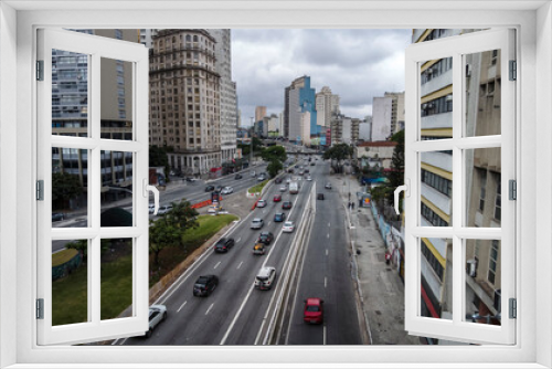 Fototapeta Naklejka Na Ścianę Okno 3D - Sao Paulo, Brazil, November 20, 2021. Traffic on the Prestes Maia Avenue, downtown Sao Paulo city