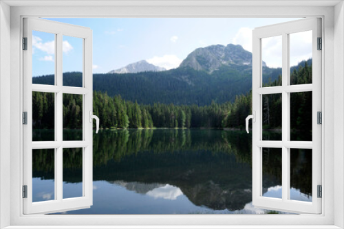 Fototapeta Naklejka Na Ścianę Okno 3D - Crno jezero