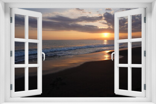 Fototapeta Naklejka Na Ścianę Okno 3D - Sunset in sea 湘南の日没