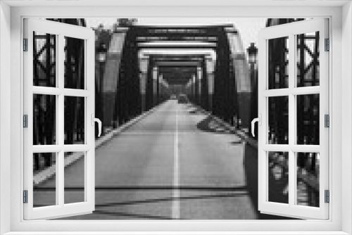 Fototapeta Naklejka Na Ścianę Okno 3D - Fotografía en blanco y negro. Puente de Talavera de la Reina