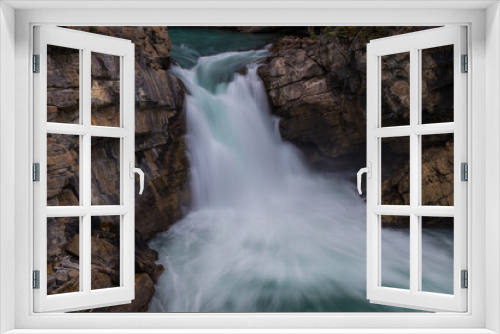Fototapeta Naklejka Na Ścianę Okno 3D - Lower sunwapta falls