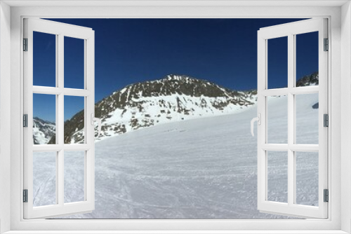 Fototapeta Naklejka Na Ścianę Okno 3D - winter panorama view on the hintertux glacier