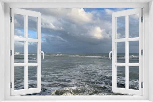 Fototapeta Naklejka Na Ścianę Okno 3D - Cloudy and stormy sea scape, natural colors, natural background