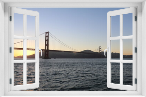 Fototapeta Naklejka Na Ścianę Okno 3D - Amazing walk at the Golden Gate Bridge in San Francisco, United States of America. What a wonderful place in the Bay Area. Epic sunset and an amazing scenery at one of the most famous place.