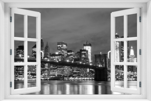 Fototapeta Naklejka Na Ścianę Okno 3D - Brooklyn Bridge and Manhattan Skyline At Night, New York City
