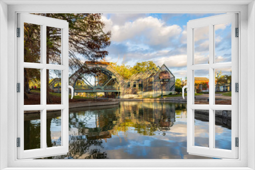Fototapeta Naklejka Na Ścianę Okno 3D - Afternoon view of the Louis Armstrong Park