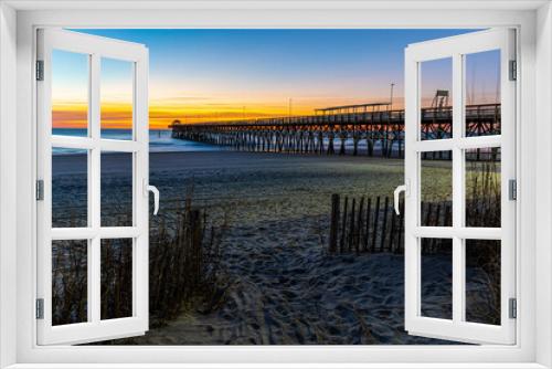 Fototapeta Naklejka Na Ścianę Okno 3D - Sunrise on Second Avenue Beach and Pier, Myrtle Beach, South Carolina, USA
