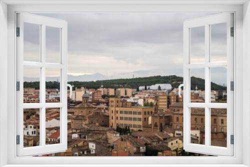 Fototapeta Naklejka Na Ścianę Okno 3D - Tudela is a city in northern Spain, known for its Gothic, Renaissance and Baroque architecture.