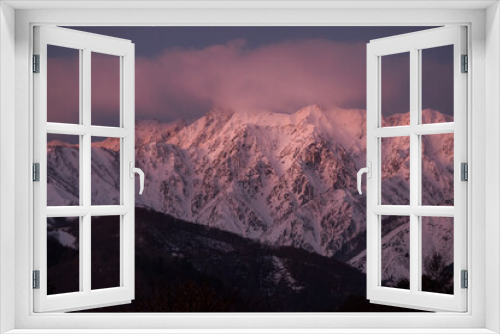 Fototapeta Naklejka Na Ścianę Okno 3D - 美しい冬の山の色