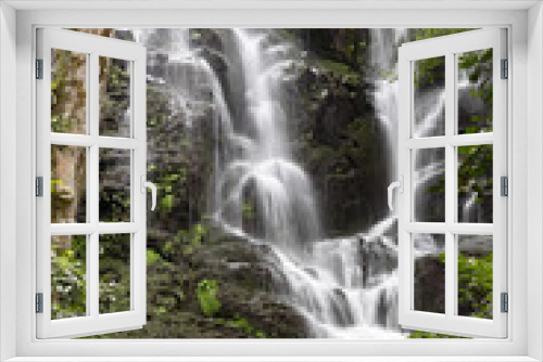 Fototapeta Naklejka Na Ścianę Okno 3D - Beautiful waterfall in tropical rain forest. Costa Rica
